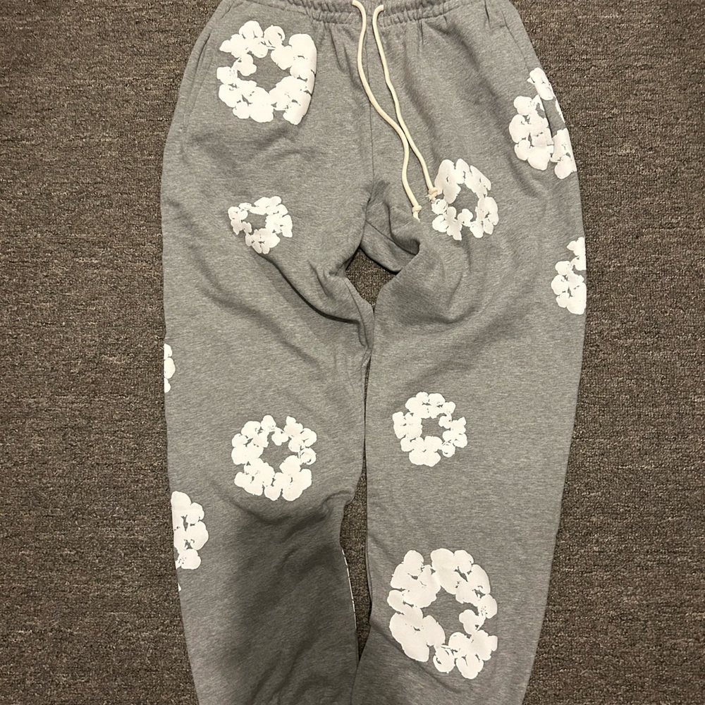 Men's Gray Sweatpants with White Print